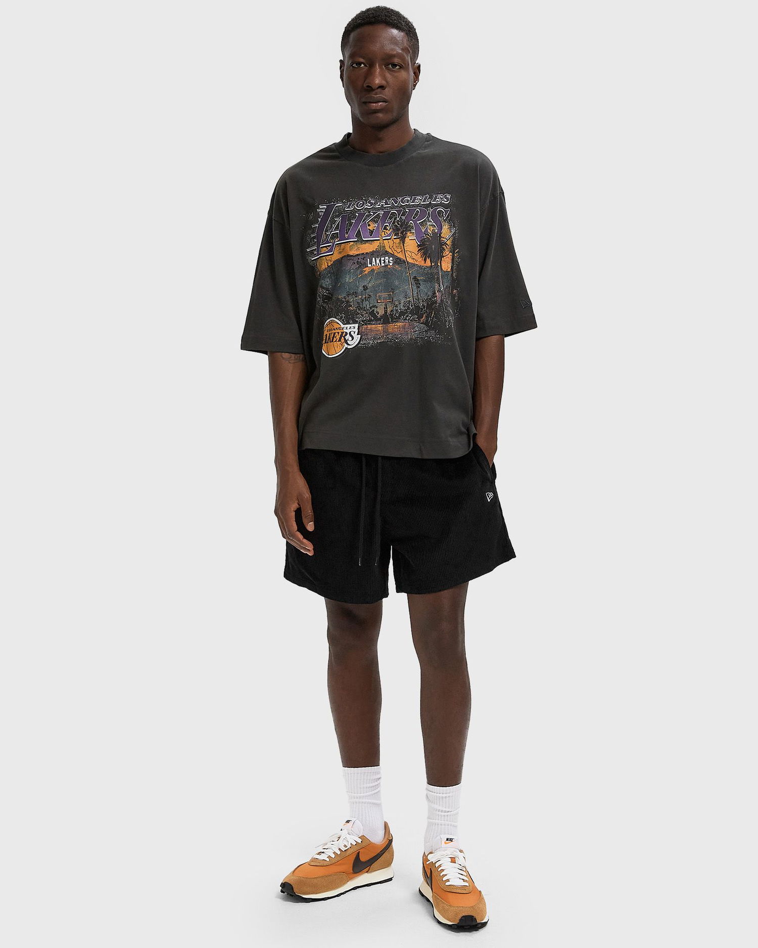 Šortky New Era Corduroy Shorts Čierna | 60684395, 1