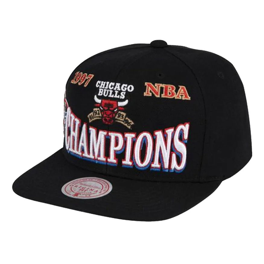Šiltovka Mitchell & Ness NBA 97 Champions Snapback HWC Chicago Bulls Čierna | HHSS1077-CBUYYPPPBLCK, 0