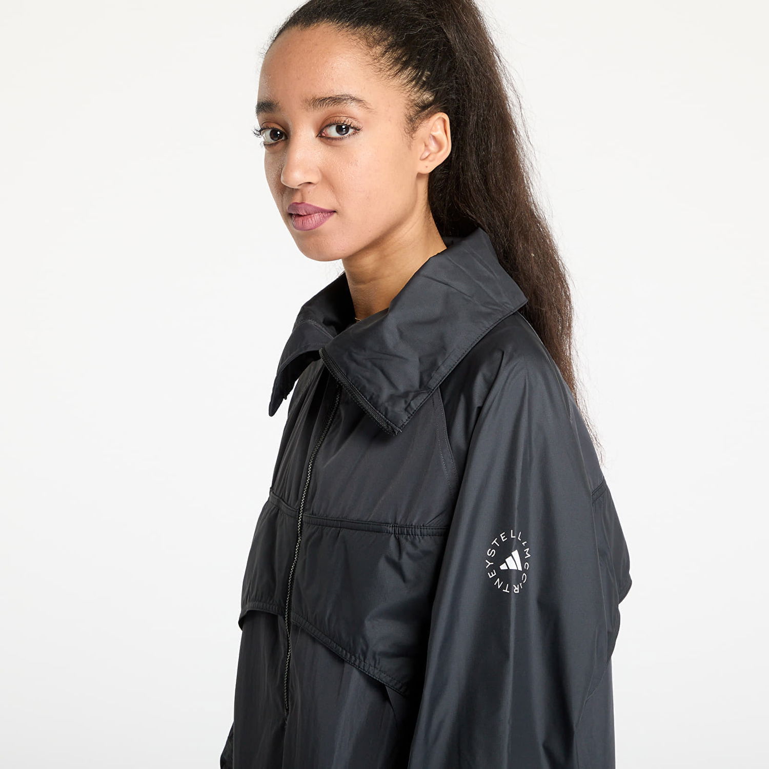 Vetrovka adidas Performance adidas x Stella McCartney Pull-On Jacket Čierna | JG1066, 1