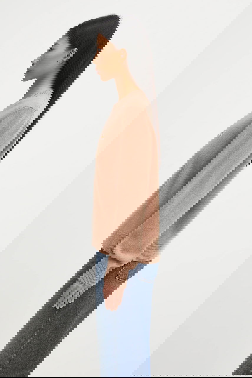 Sveter MAISON KITSUNÉ Maison Kitsuné Baby Fox Lambswool Regular Fit Crew Neck Sweater Béžová | PW00817KT1006, 1