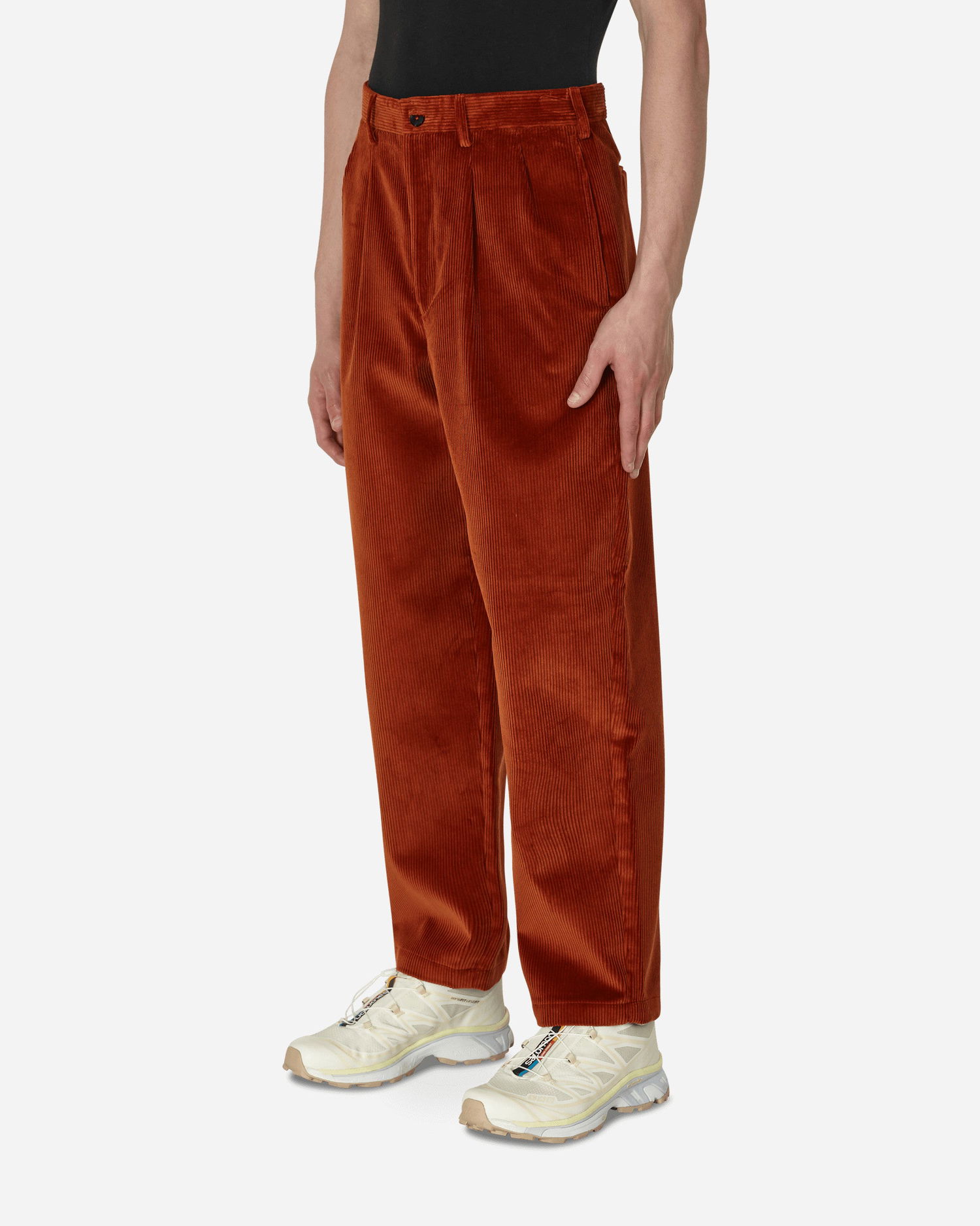Nohavice Noah Double-Pleat Corduroy Pants Hnedá | P043FW22 CNM, 1