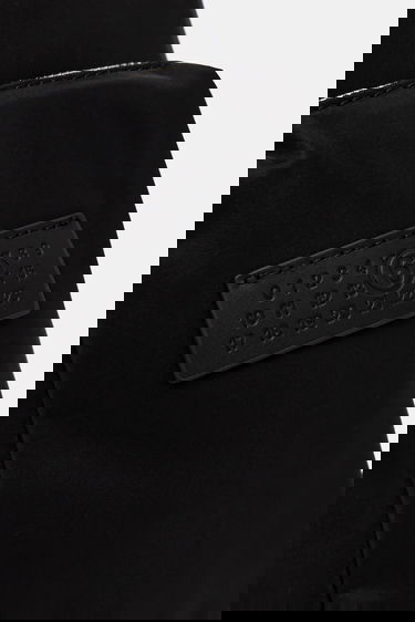 Taška cez rameno Maison Margiela MM6 Maison Margiela Asymmetric Sling Bag Čierna | SB5WG0019.P8504.T8013, 3