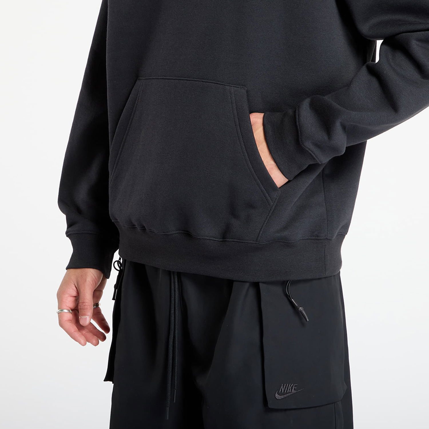Mikina New Balance Pullover Hoodie with Kangaroo Pocket Čierna | NBMT53528BK, 1