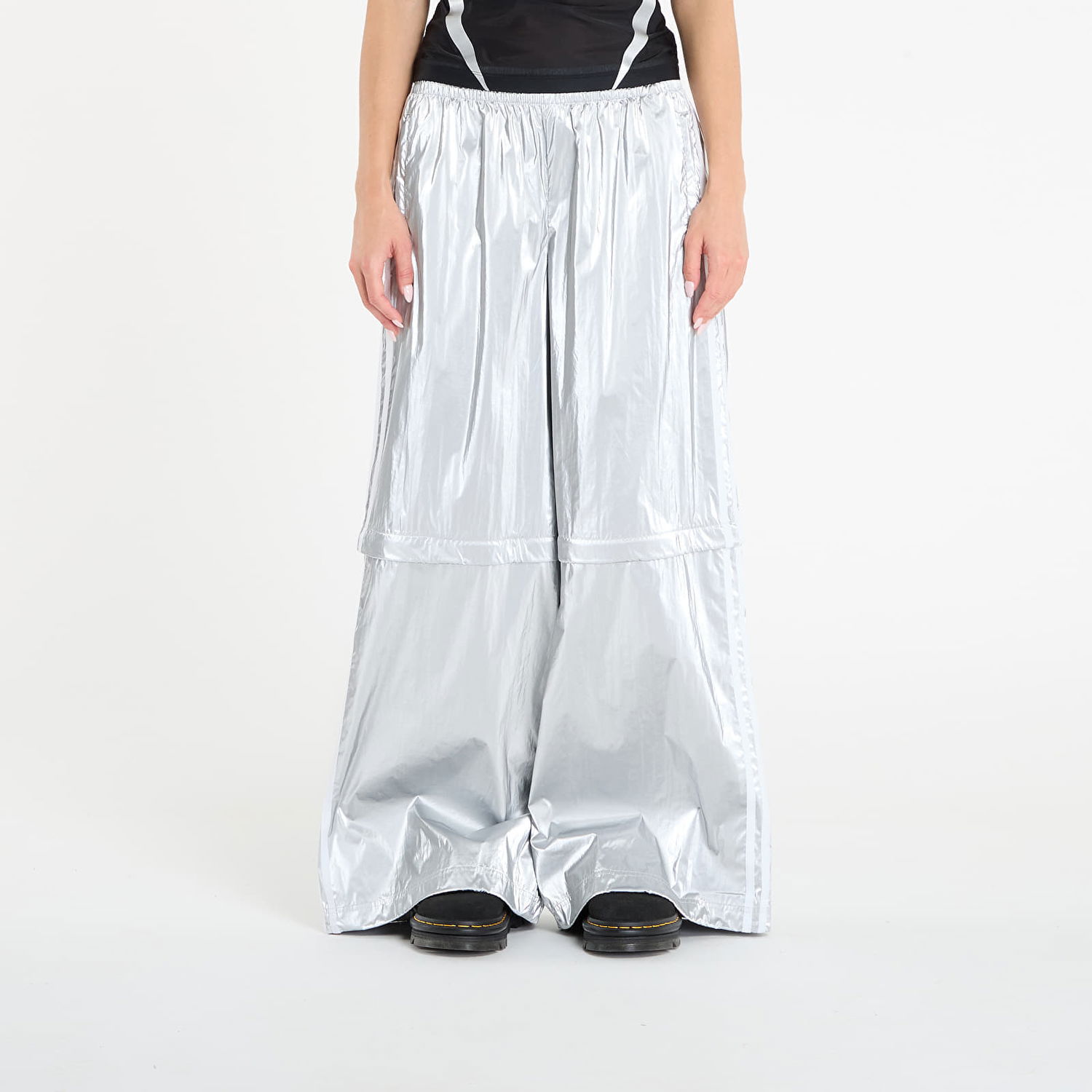 Tepláky adidas Originals Adilenium Season 4 Teamgeist Oversized Track Pants Metalická | KE9785, 0