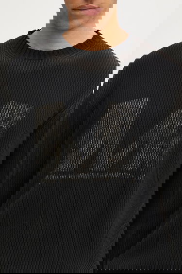 Sveter Maison Margiela MM6 Maison Margiela Cotton Ribbed Knit Sweater with M Design Čierna | SH0HL0024, 3