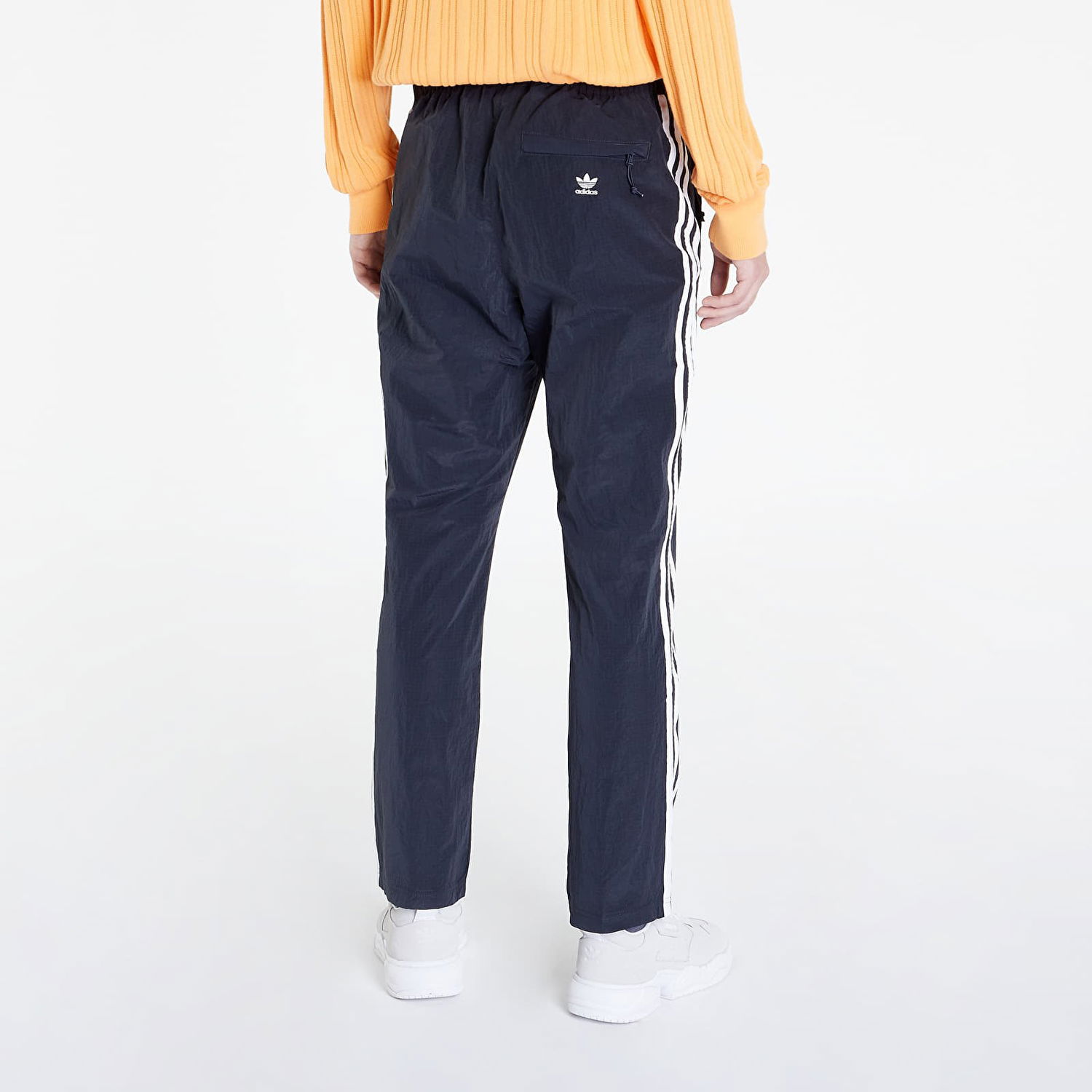 Nohavice adidas Originals Pharrell Williams x Shell Pants Navy | HT9994, 1