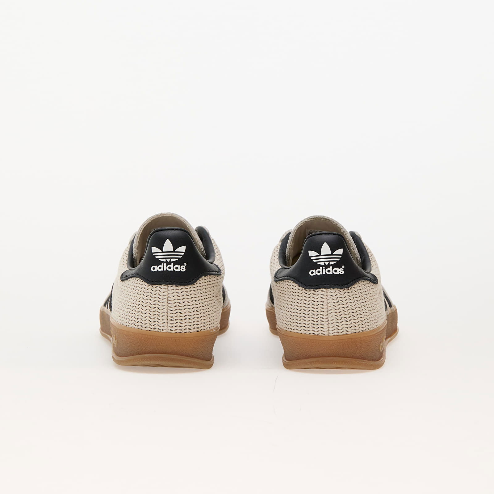 Gazelle Indoor Aluminium/ Core Black/ Gum