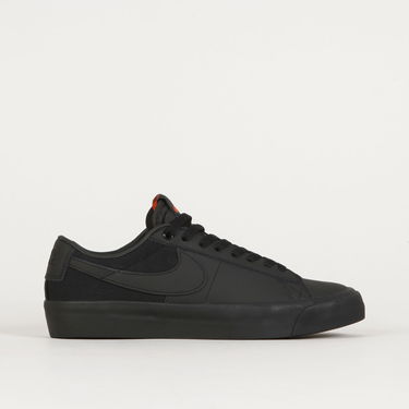 Tenisky a topánky Nike SB Blazer Low Pro GT ISO Čierna | DR9099-001, 0