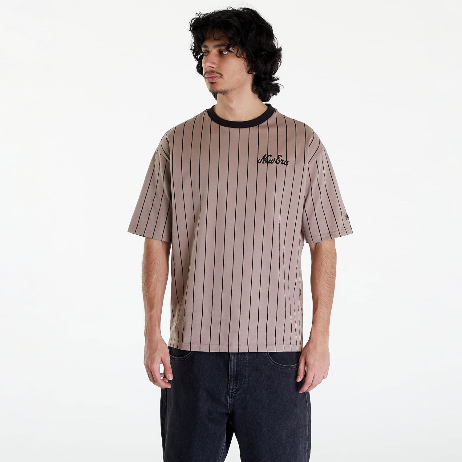Tričko New Era Pinstripe Oversized T-Shirt UNISEX Hnedá | 60435413, 0