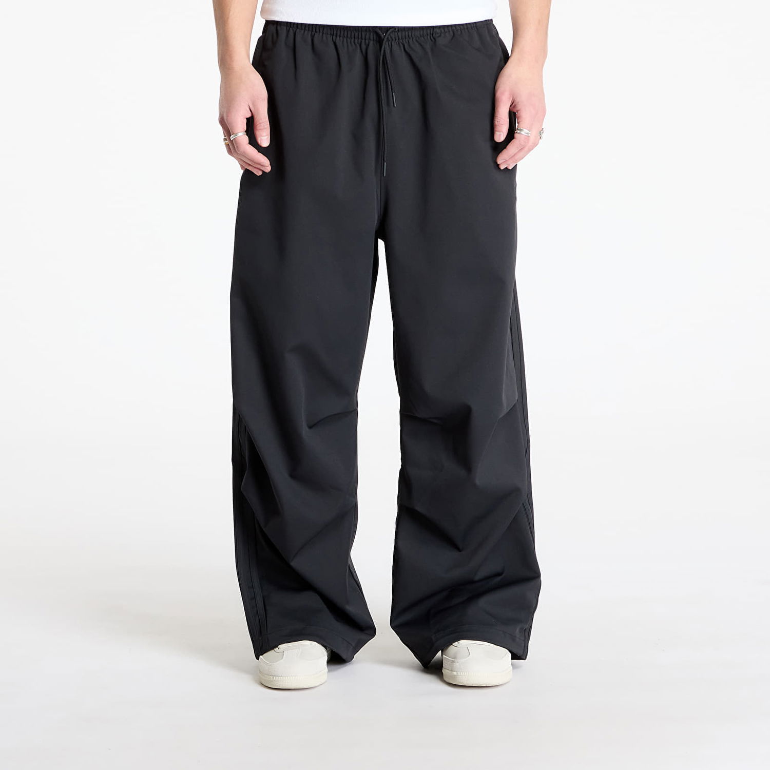 Tepláky adidas Originals Parachute Pants Čierna | IY2075, 0