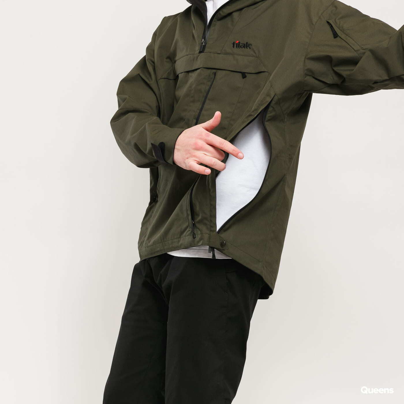 Ventile Anorak Windbreaker