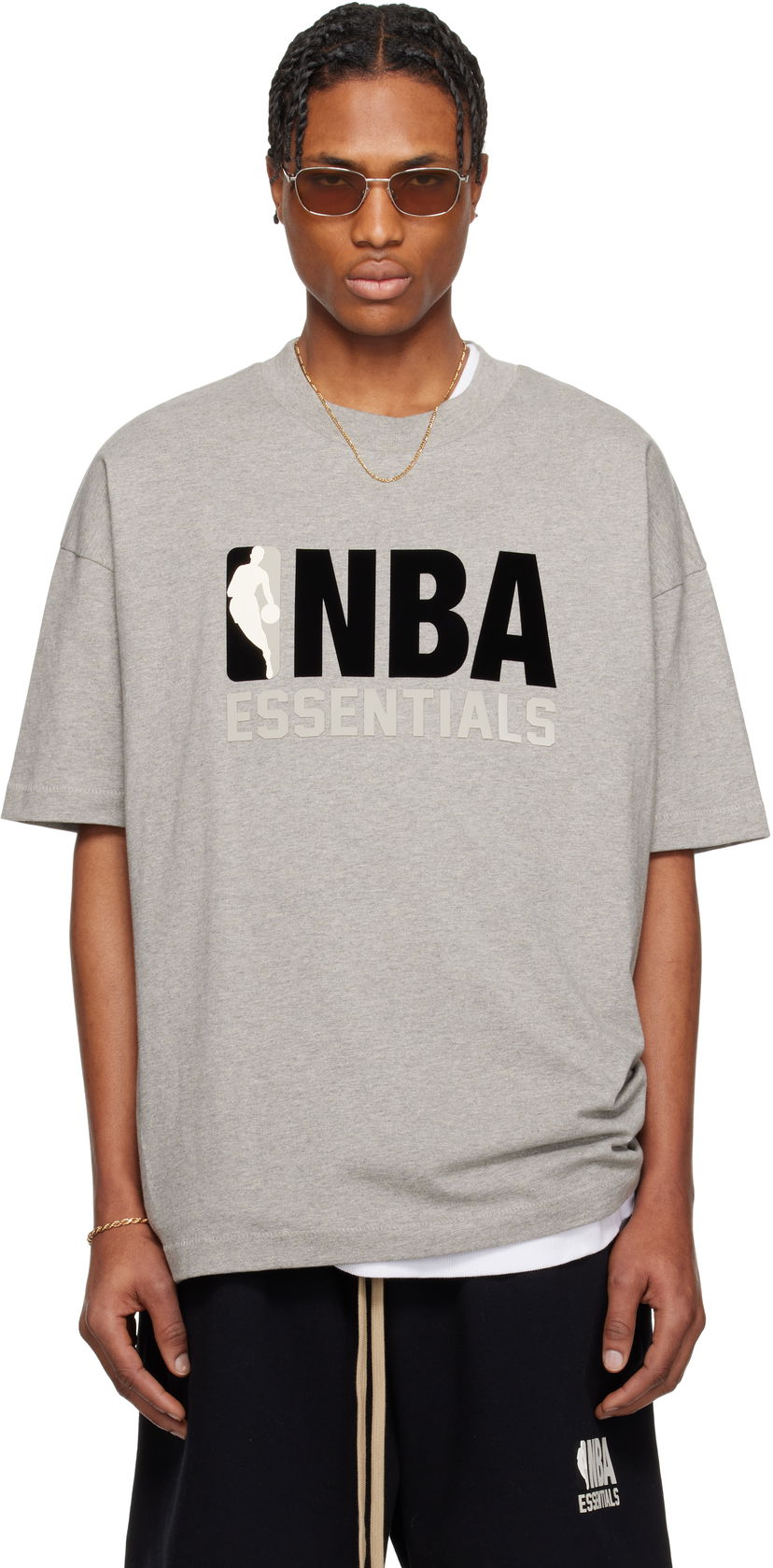 Tričko Fear of God Fear of God ESSENTIALS NBA Short Sleeve T-Shirt Šedá | 125AL244100F