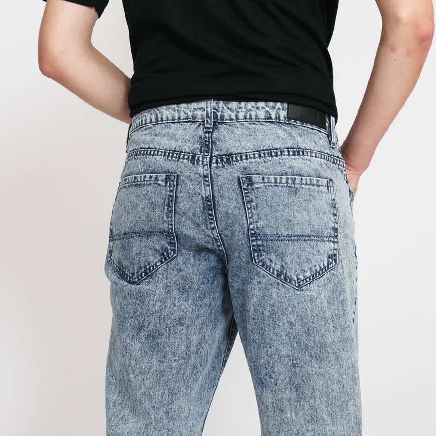 Loose Fit Jeans