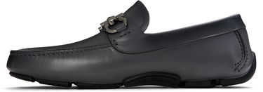 Tenisky a topánky FERRAGAMO Salvatore Ferragamo Gancini Ornament Driver Loafers Šedá | 778797, 2