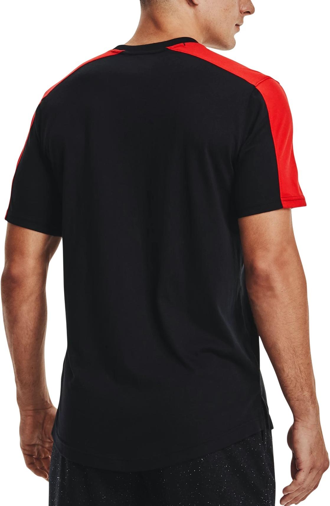Tričko Under Armour Athletic Dept Red Stripe Pocket T-Shirt Čierna | 1370979-001, 1