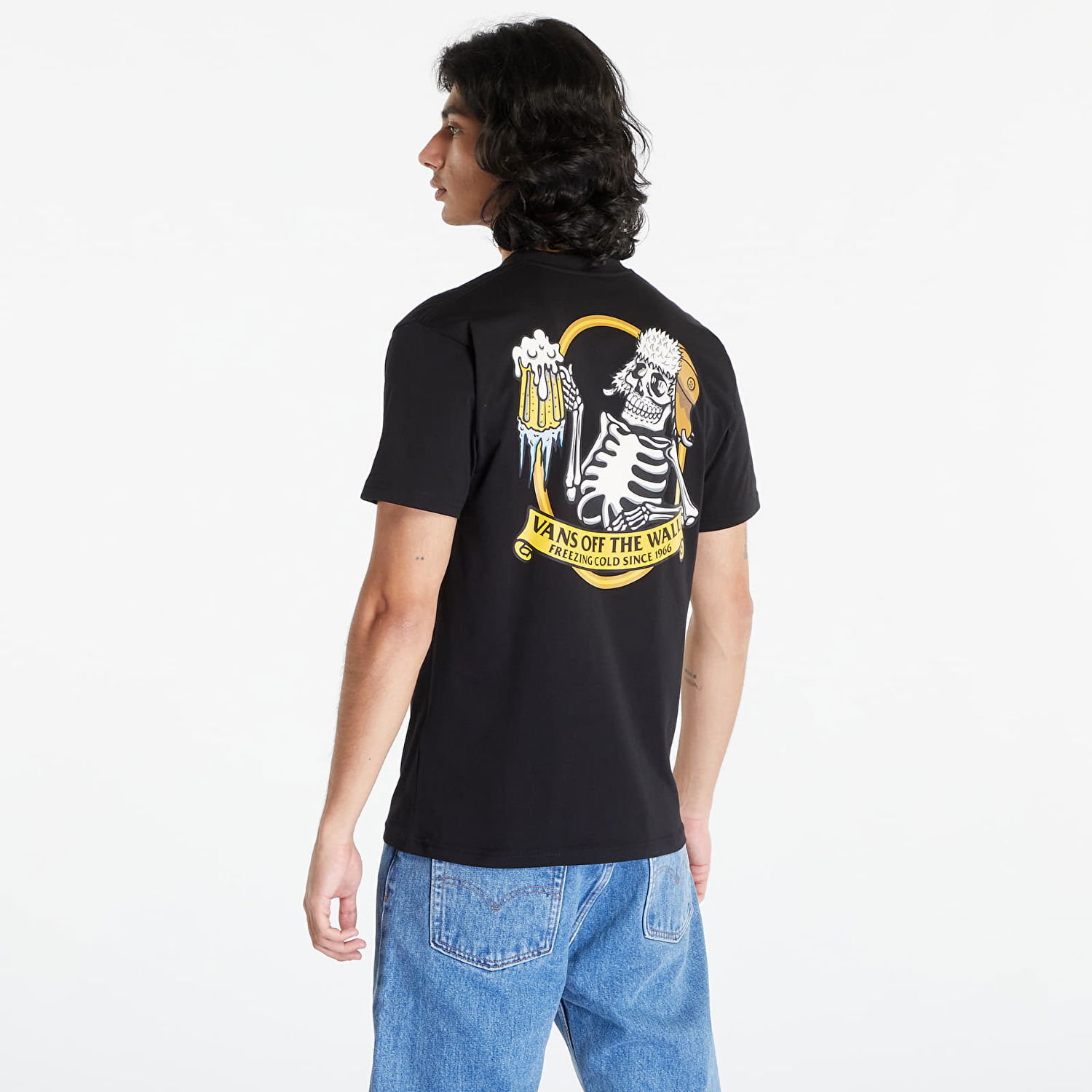 Tričko Vans T-Shirt 66 Below SS Tee Čierna | VN000F3KBLK1, 1