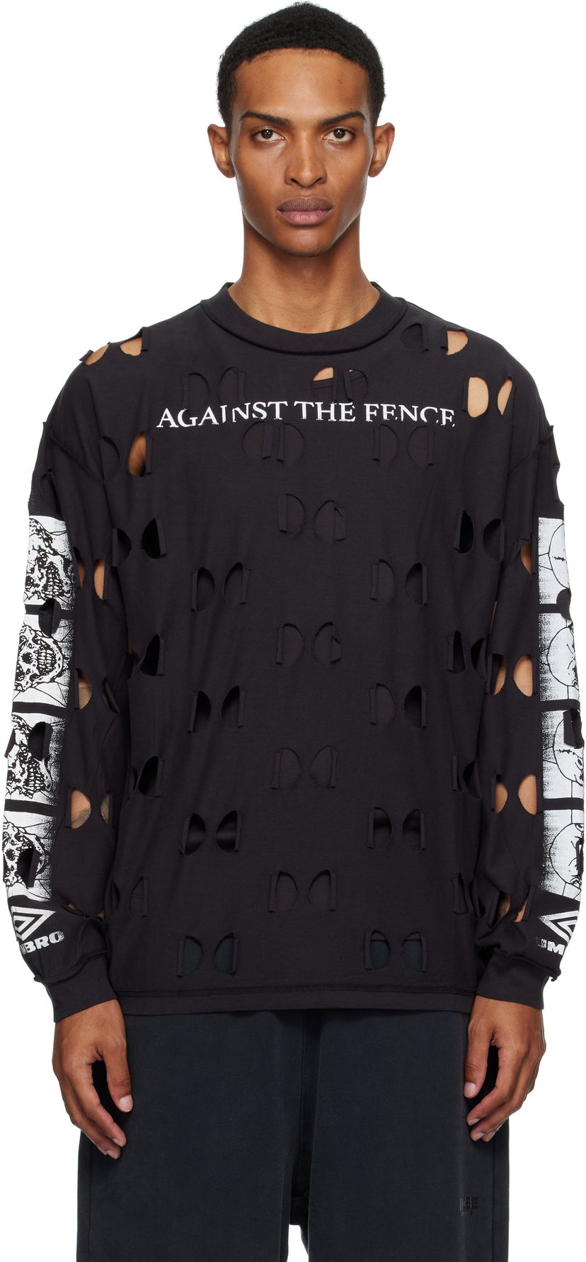 Tričko Umbro Against The Fence Distressed Long Sleeve T-shirt Čierna | UBMW0290JY82