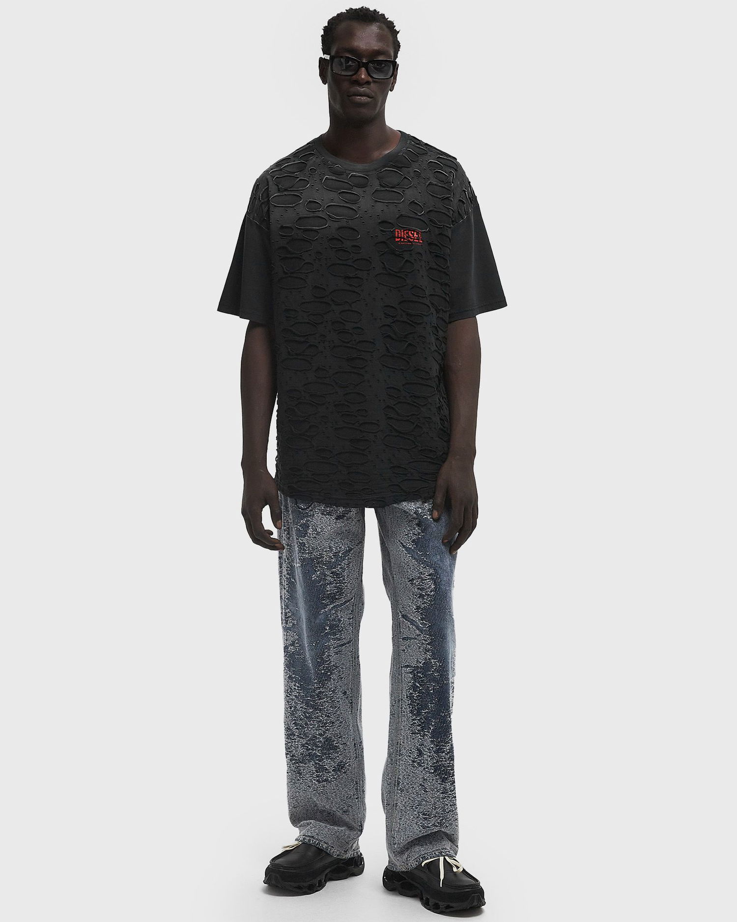 Tričko Diesel T-BOXT-R29 Distressed T-Shirt Size XL Čierna | A17647-0SLBS-9XX, 1