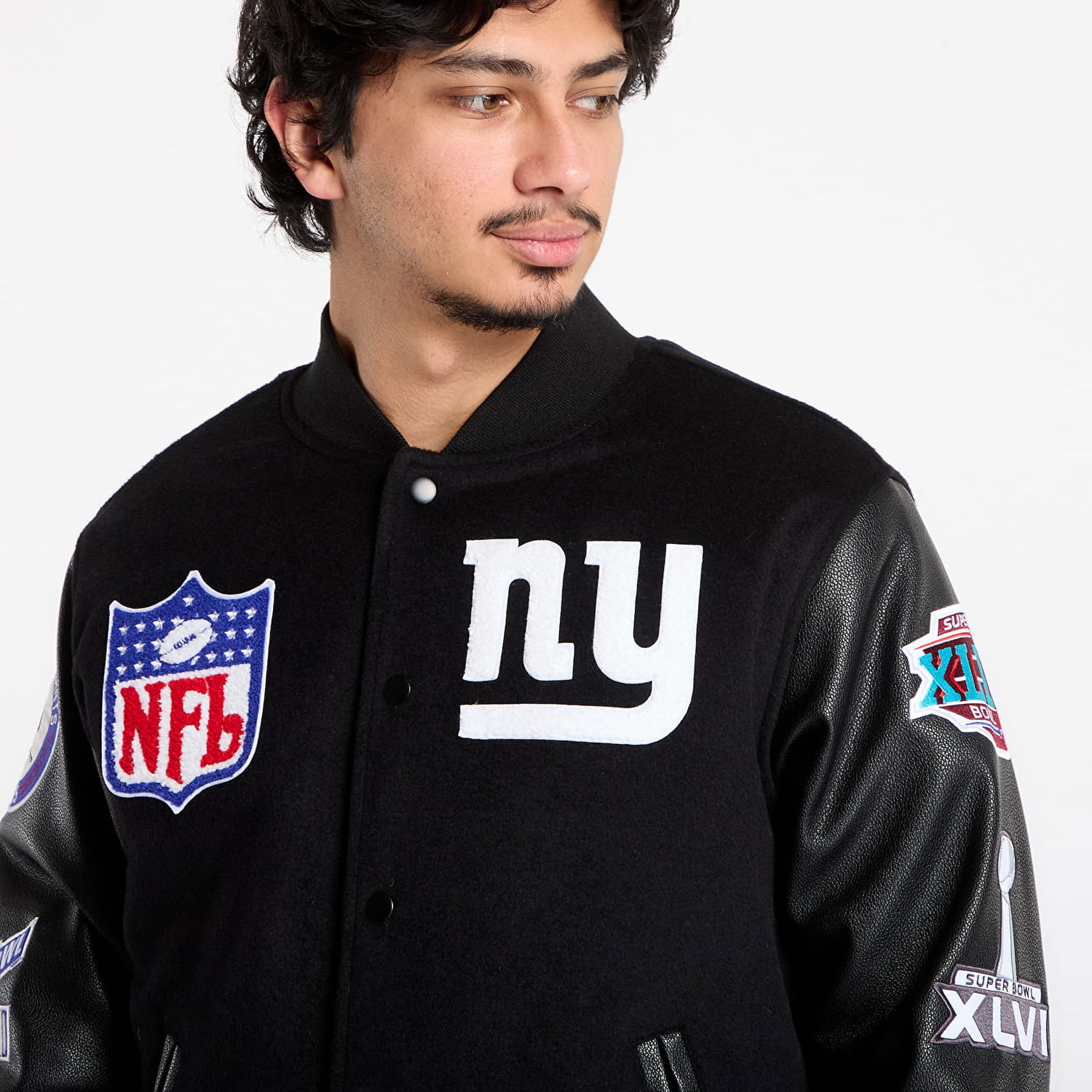 Bomber bunda Mitchell & Ness Mitchell & Ness NFL Blackout Collection New York Giants Varsity Jacket Čierna | JK9935-NYGBLCK, 1