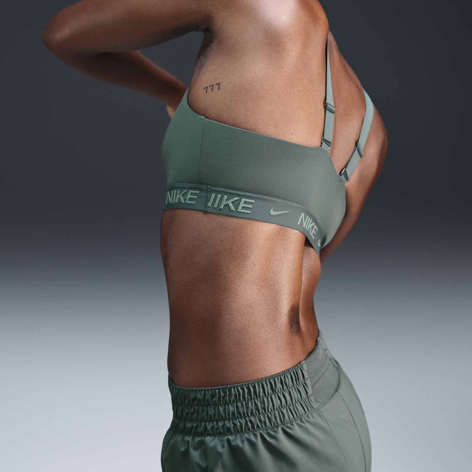 Podprsenka Nike Adjustable Sports Bra Zelené | FD1065-338, 1