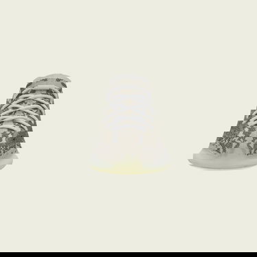 Tenisky a topánky adidas Yeezy Yeezy Boost 380 "Pyrite" Šedá | GZ0473, 3