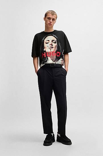 Tričko BOSS Oversized Cotton T-Shirt with High-Impact Print Čierna | 50535314, 1