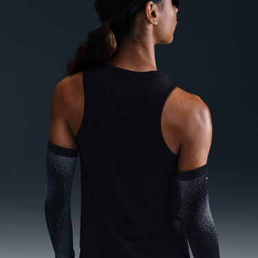 Tielko Nike One Dri-FIT Running Tank Top Čierna | HJ2218-010, 3