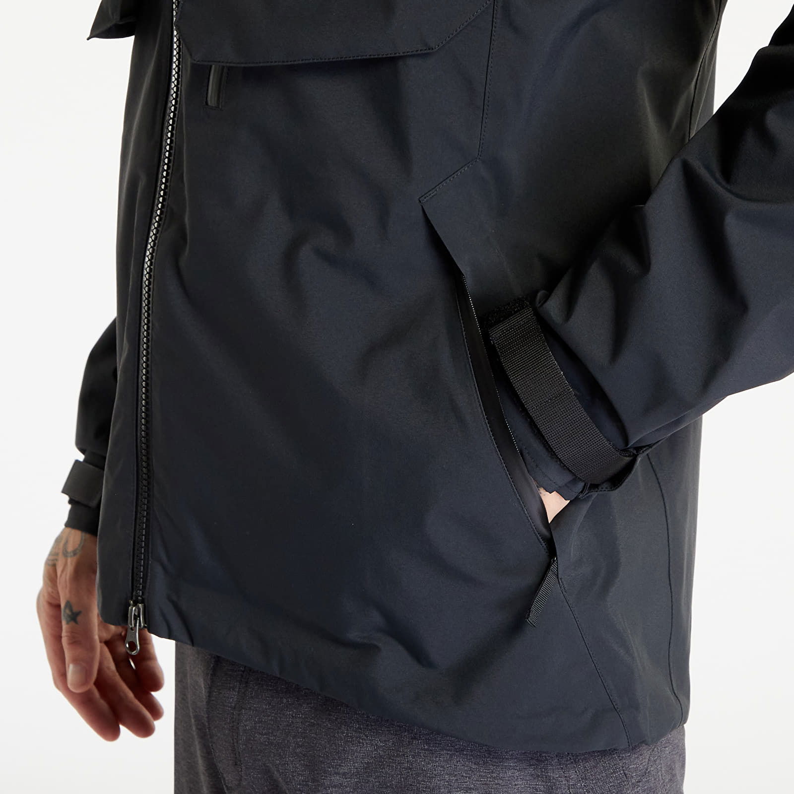 Caw Gore-Tex Jacket