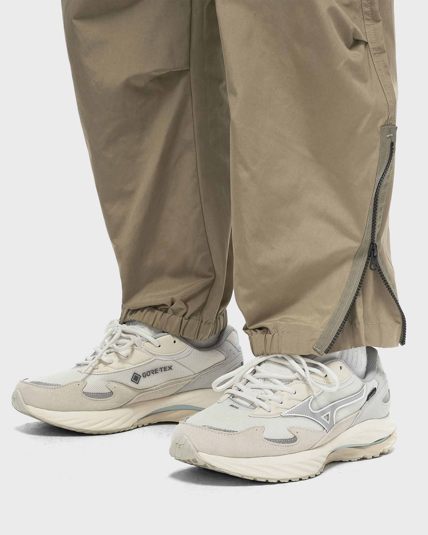 Tenisky a topánky Mizuno BSTN x WAVE RIDER BETA GTX Šedá | D1GD242401, 1