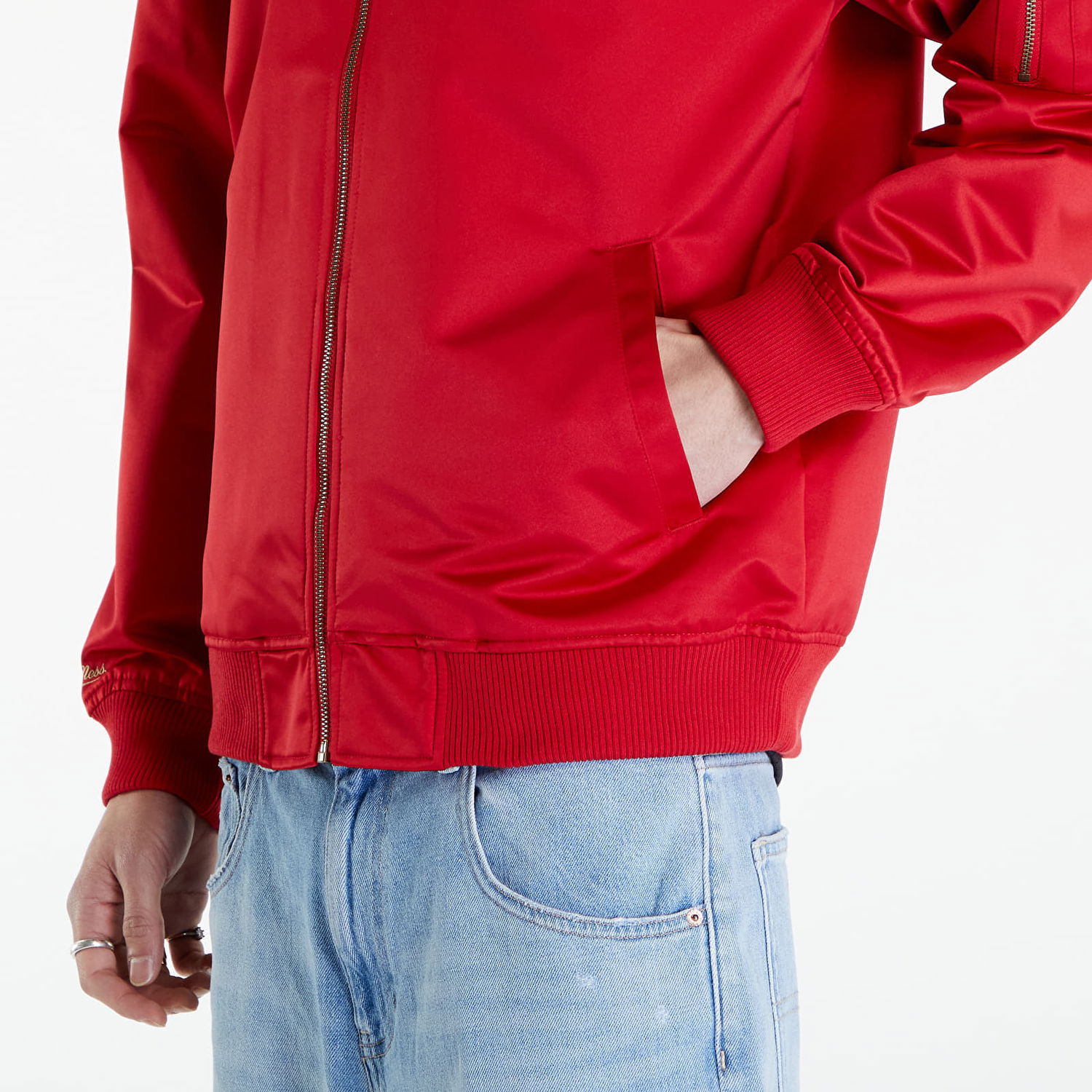 Bomber bunda Mitchell & Ness NBA Lightweight Satin Bomber Vintage Logo Bulls Red Červená | SJKT6599-CBUYYPPPSCAR, 1