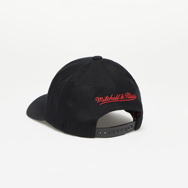 Šiltovka Mitchell & Ness NBA Team Logo Snapback Chicago Bulls Čierna | HHSSINTL1245-CBUBLCK, 2