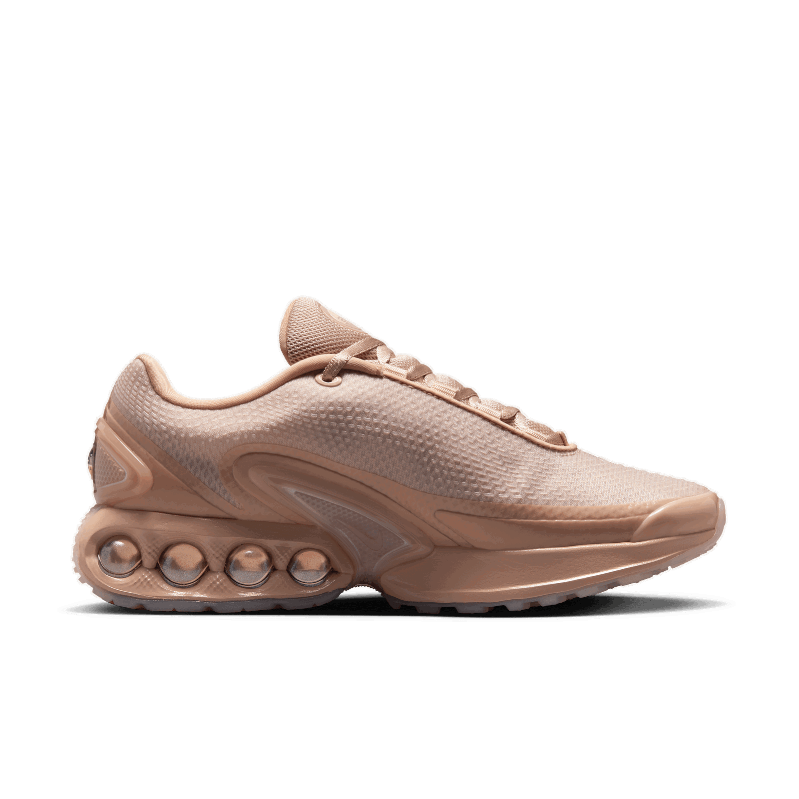 Air Max DN Isamaya Ffrench