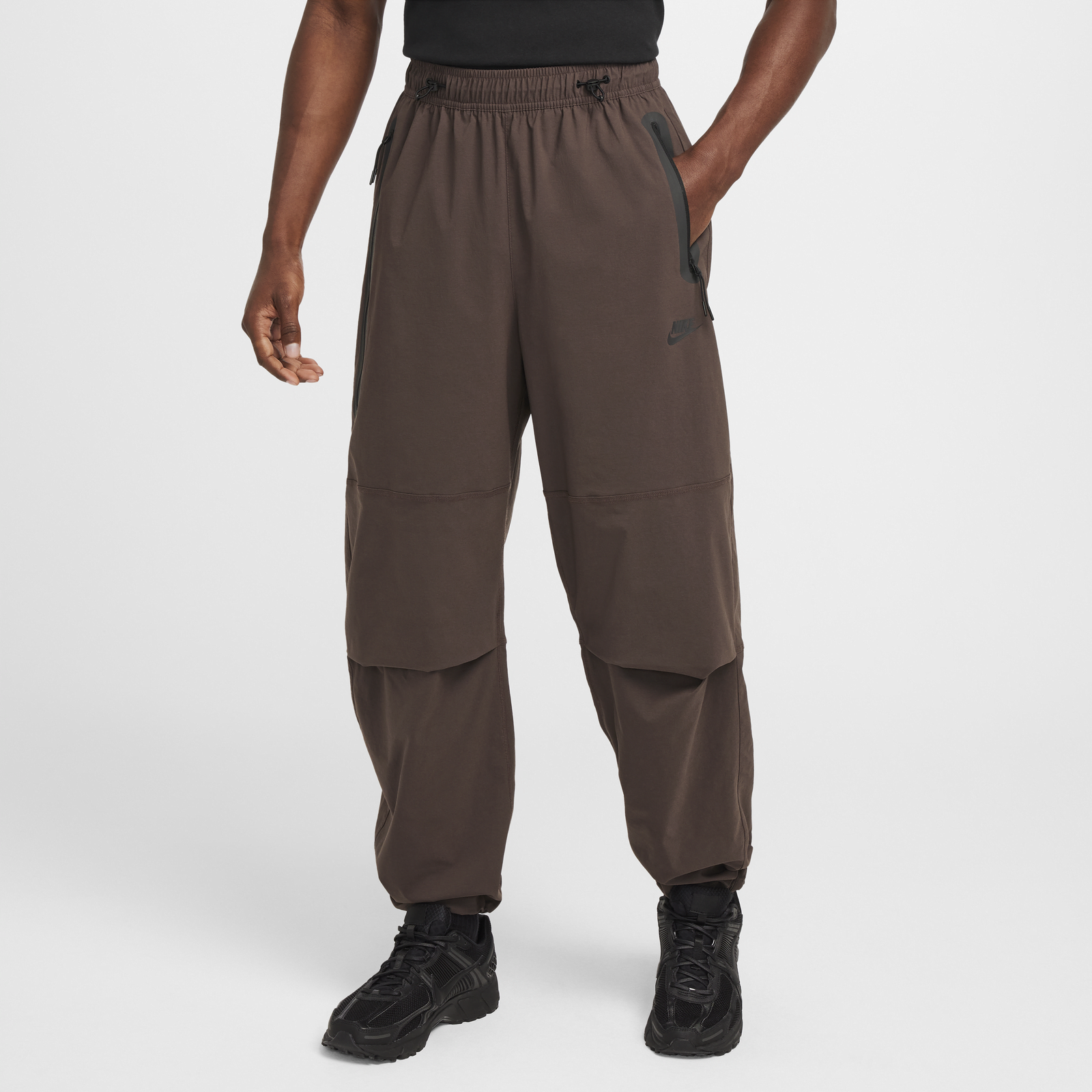 Tech Woven Pants