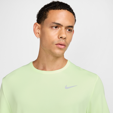 Tričko Nike Miler Dri-FIT UV Short-Sleeve Running T-Shirt Zelené | DV9315-701, 4