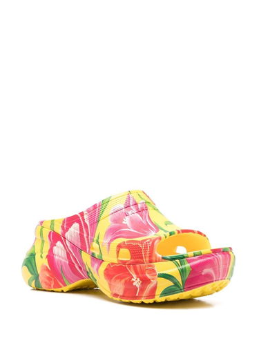 Tenisky a topánky Balenciaga Crocs x Pool Slide Sandals Tulip Print Multi W Rôznofarebný | 677389W1S8F7053, 1