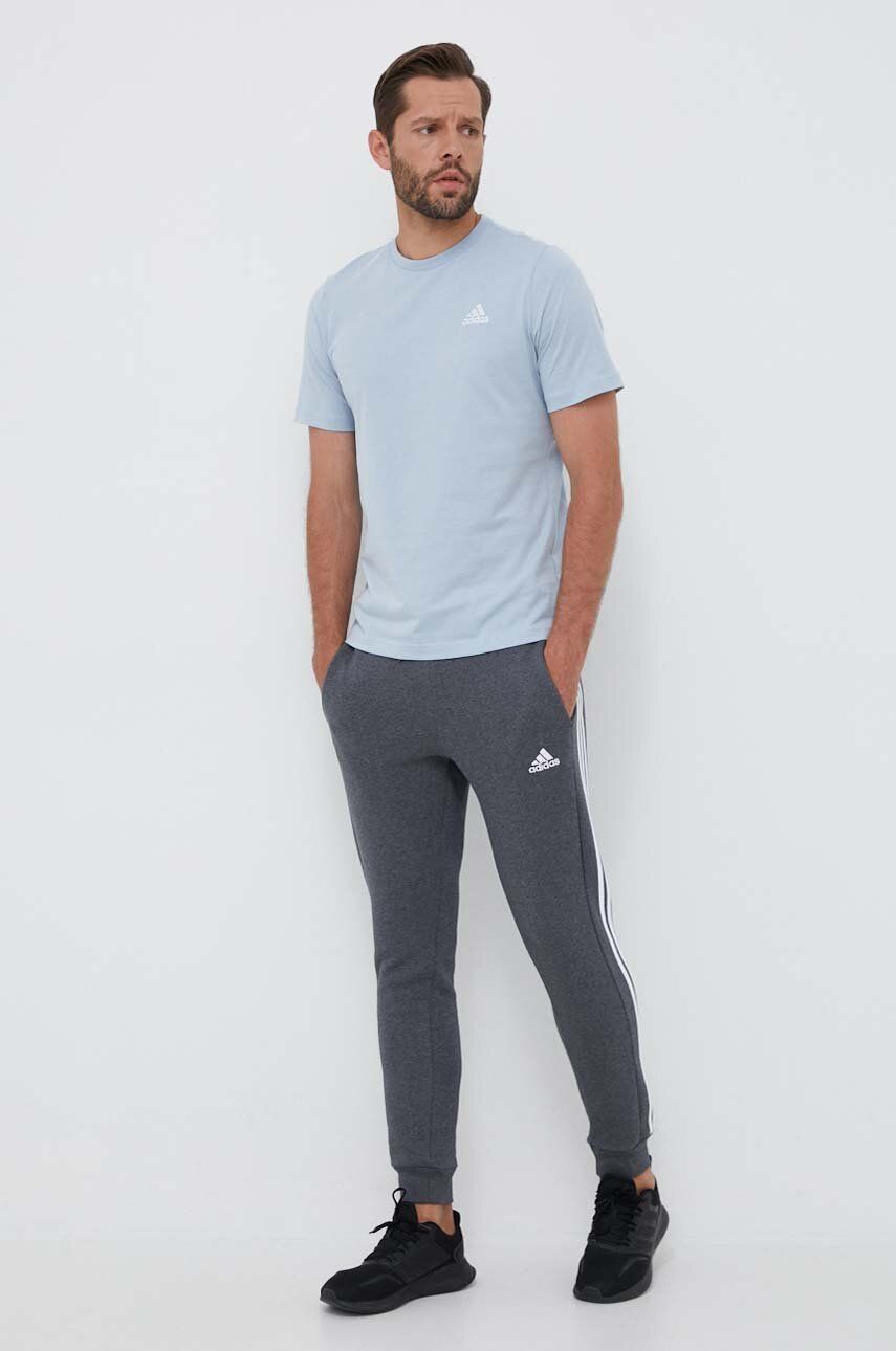 Essentials Fleece 3-Stripes Tapered Cuff Joggers