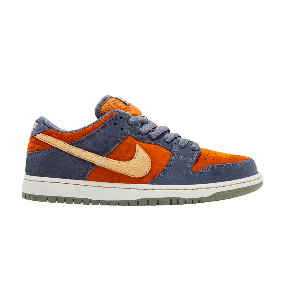 Dunk Low SB "Light Carbon"