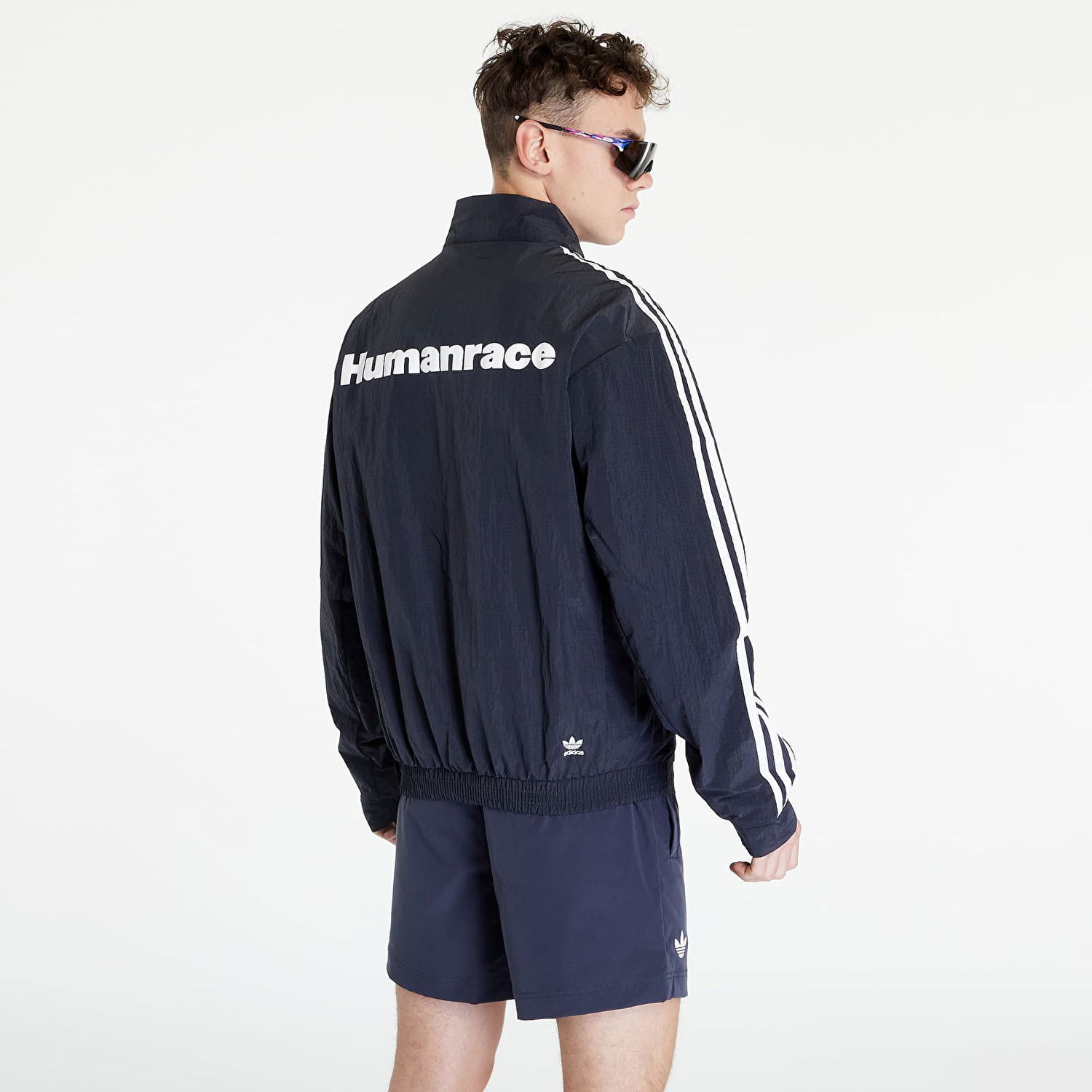 Vetrovka adidas Originals Pharrell Williams Humanrace x Shell Jacket Navy | HT9996, 1