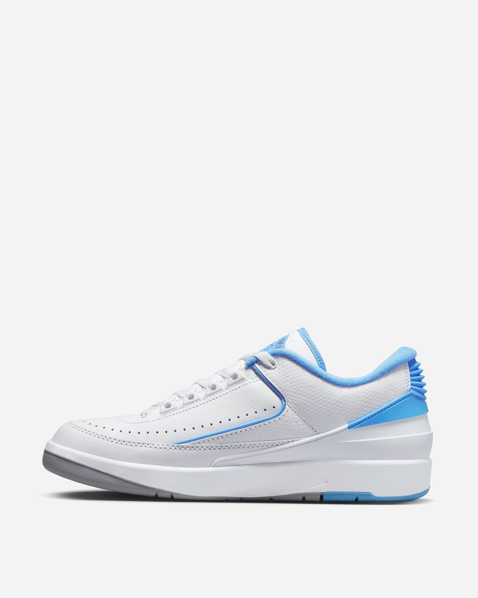 Air Jordan 2 Retro Low "UNC University Blue"