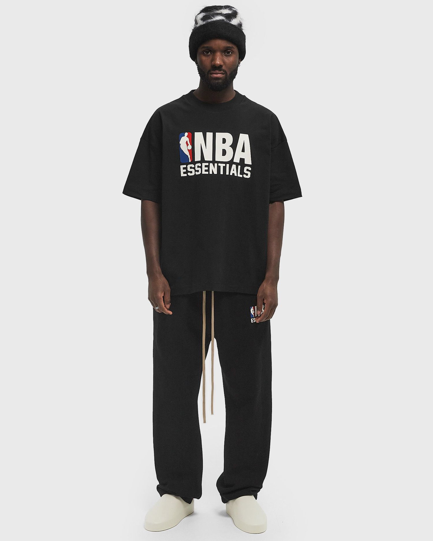 Tričko Fear of God Fear of God Essentials NBA Short Sleeve T-Shirt Size L Čierna | 125AL244001F, 1