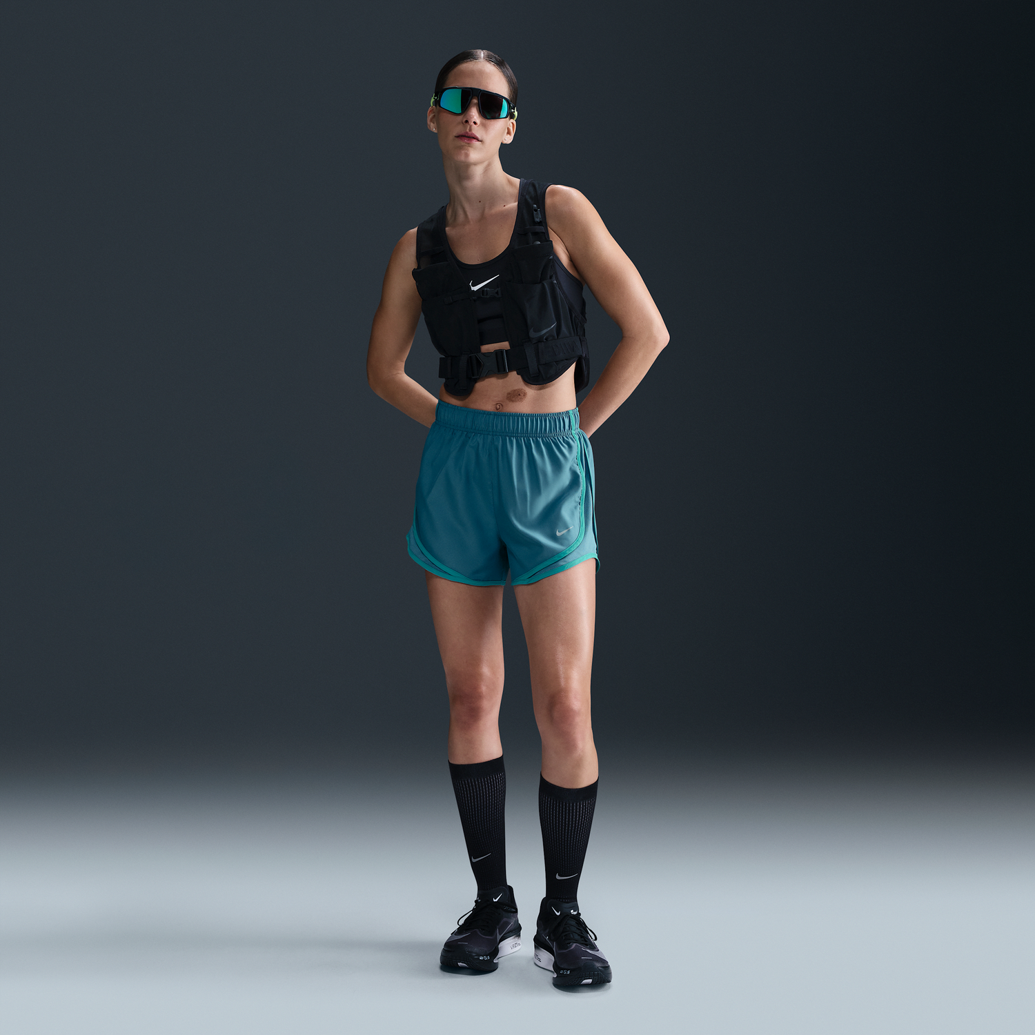 Vesta Nike Tempo Dri-FIT Mid-Rise Running Shorts with Liner Čierna | HM6096-008, 0