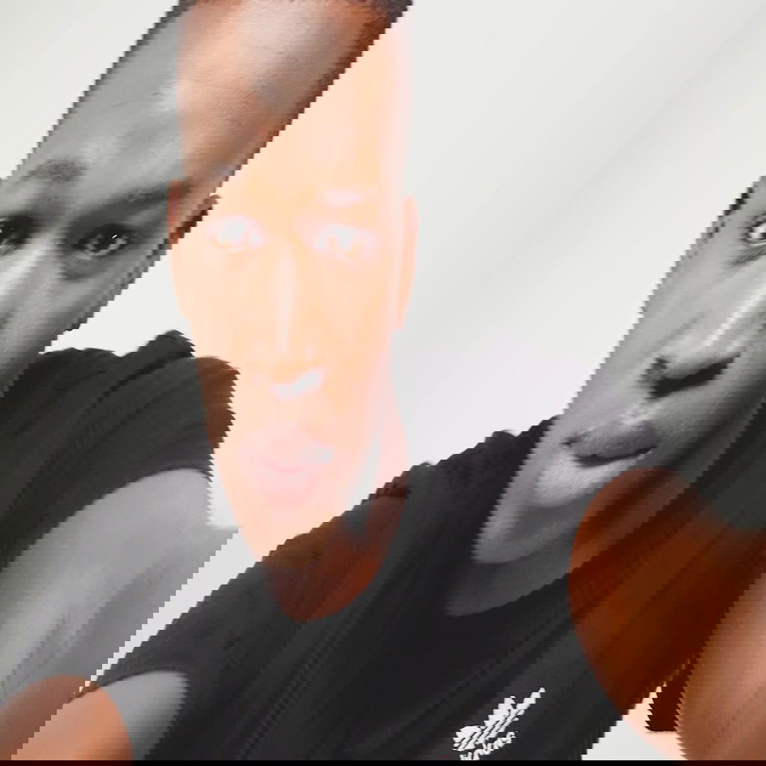 Trefoil Essentials T-shirt