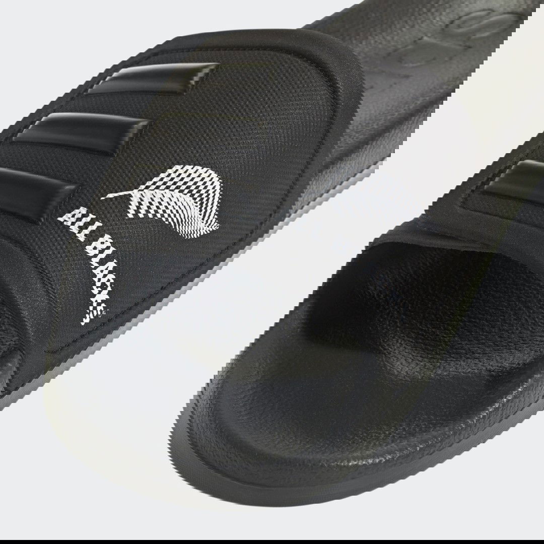 Adilette TND