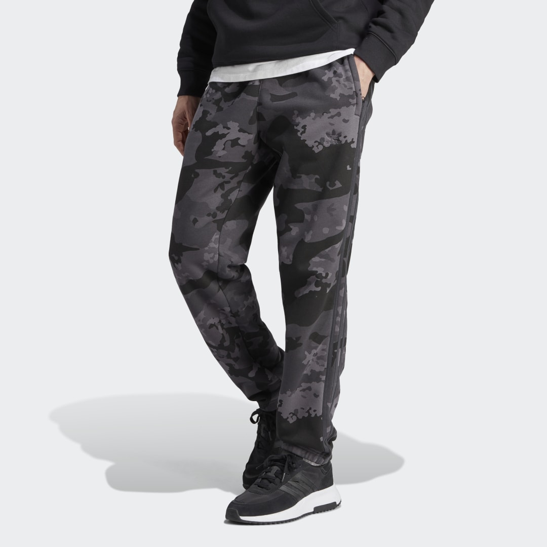 Tepláky adidas Originals Graphics Camo Pants Čierna | IK3539, 1