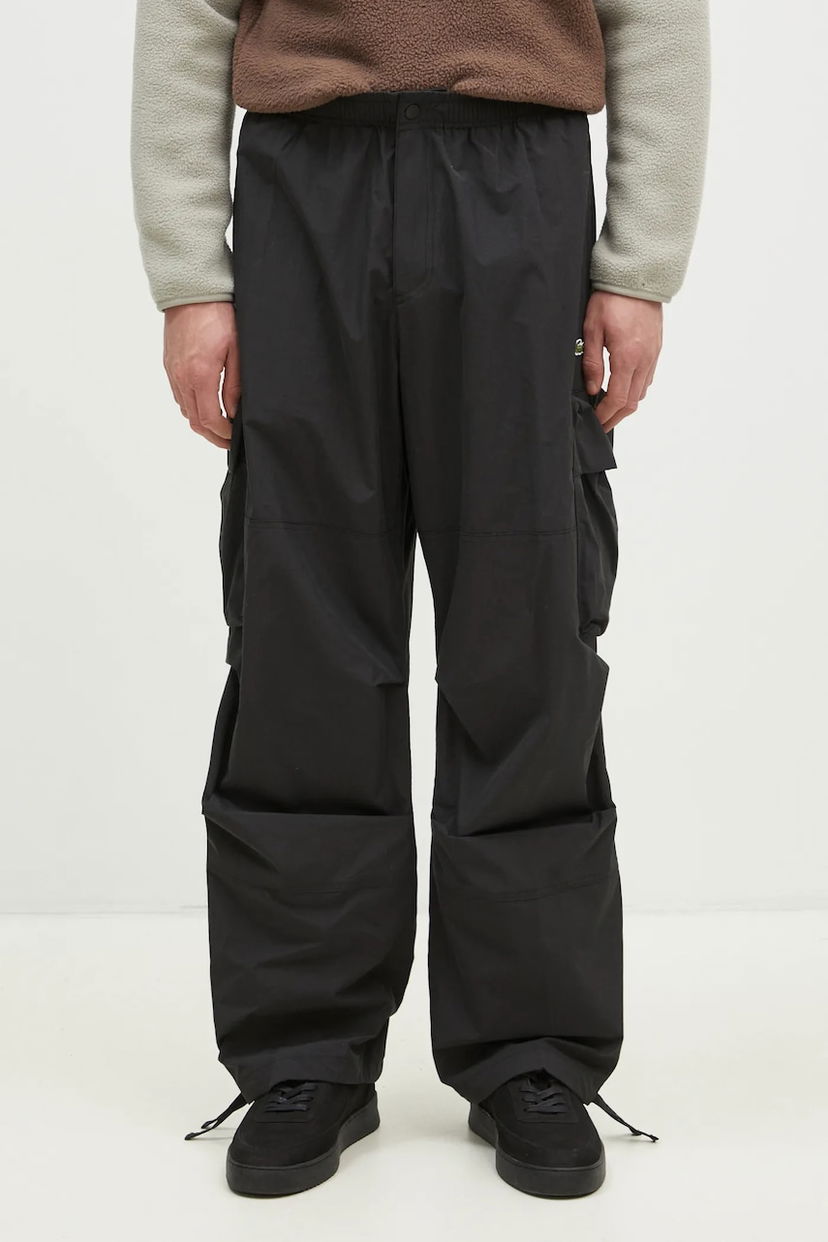 Cargo nohavice Lacoste Relaxed Fit Cargo Trousers with Drawstring Cuffs Čierna | XH2930