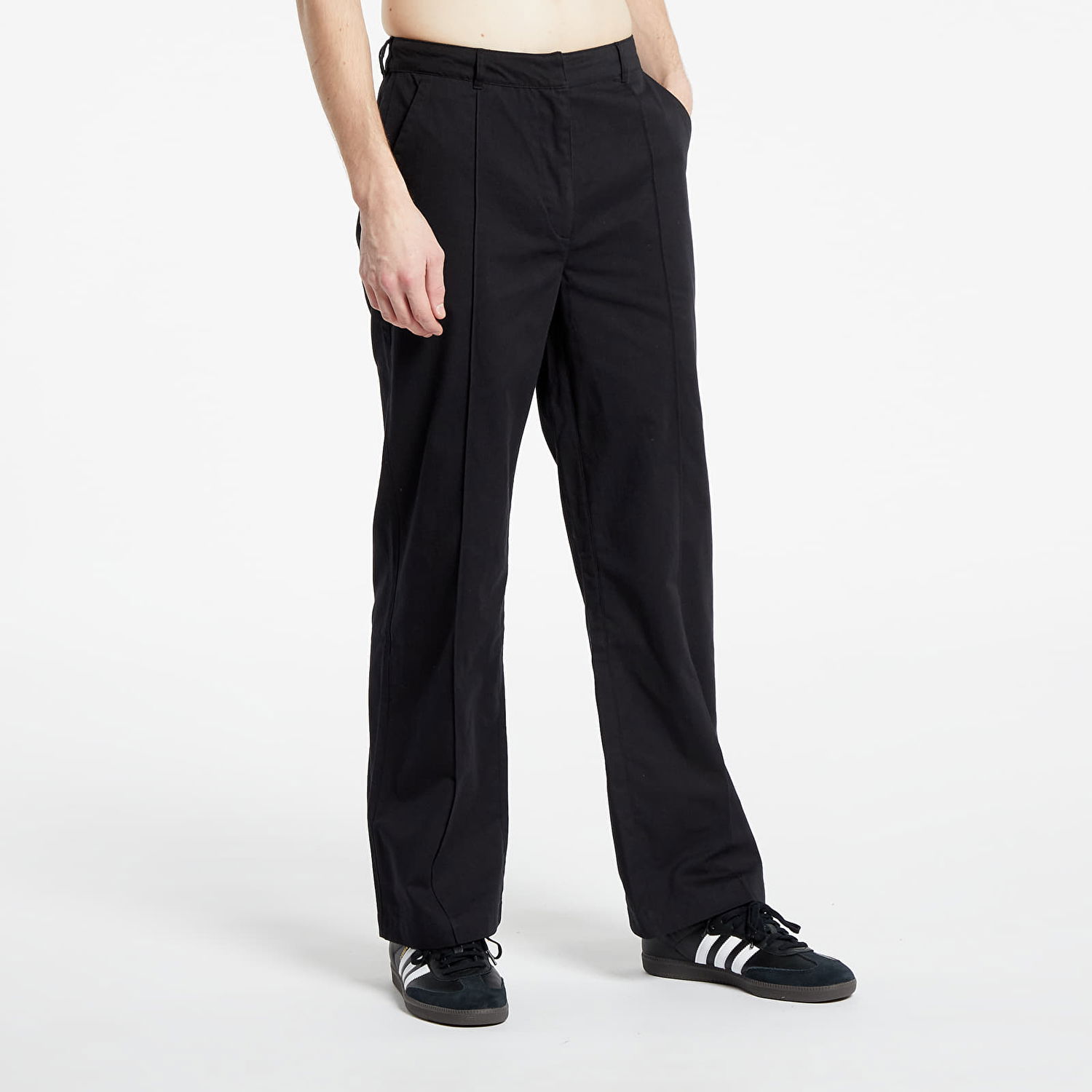 Nohavice adidas Originals Chino Pant Čierna | IK5998, 0