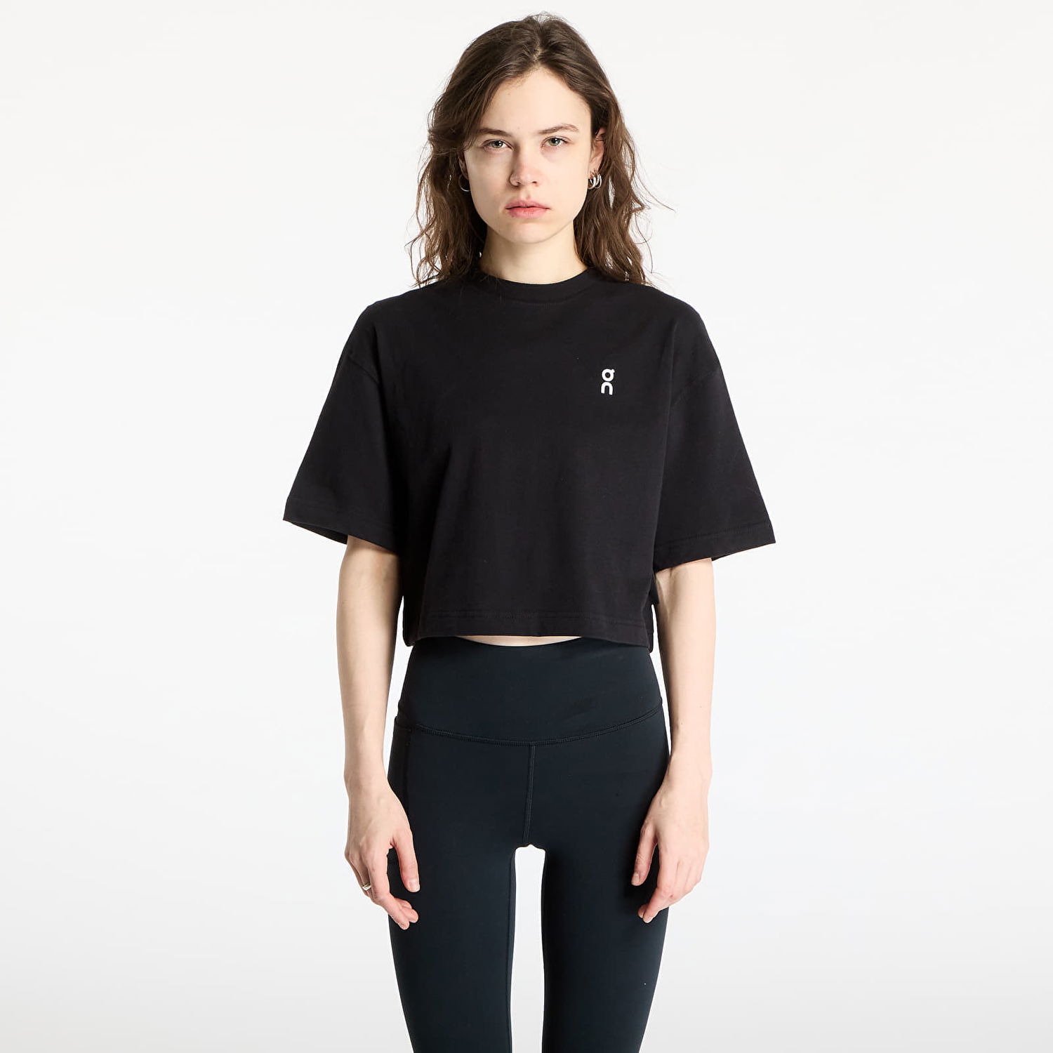 Crop Top On Running Club Boxy-T T-Shirt Čierna | 1WF11120553 W, 0