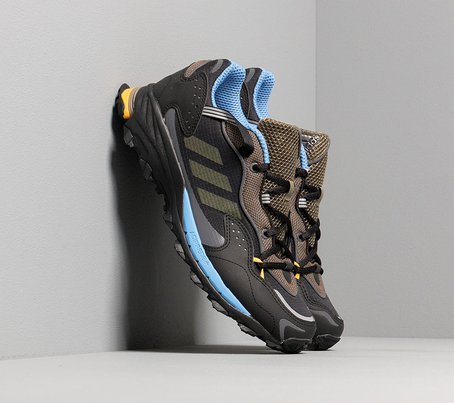 Tenisky a topánky adidas Performance Response Hoverturf GF6100AM Čierna | FW0988, 0