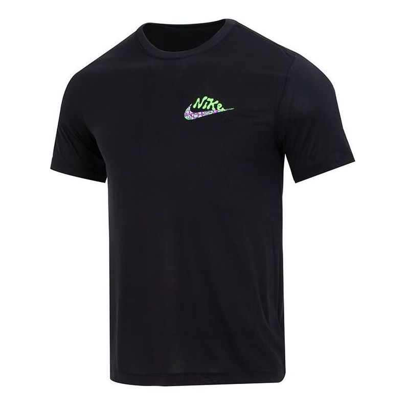 Tričko Nike Men's Graphic Training T-Shirt Čierna | FJ2372-010, 0