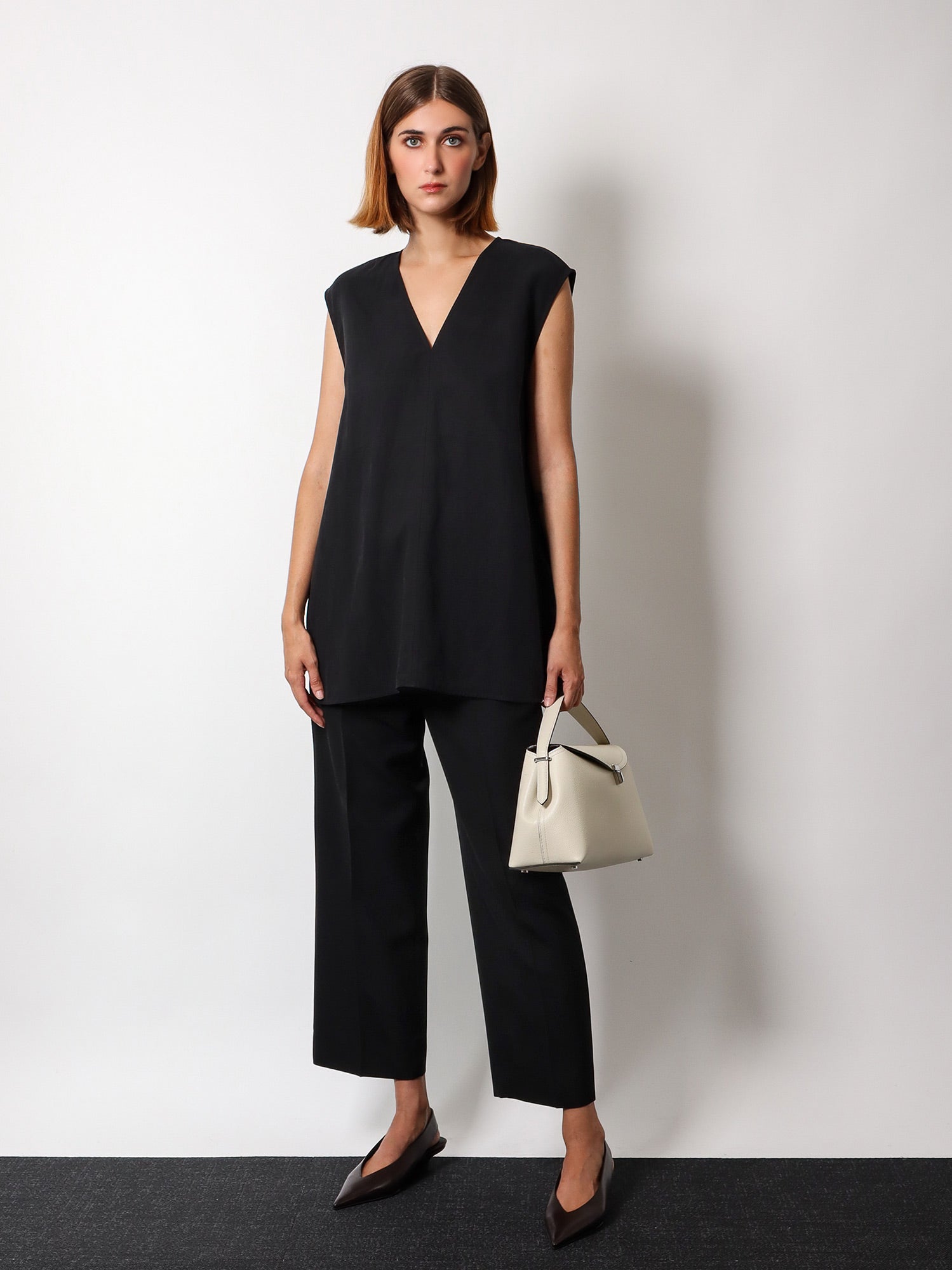 Tielko TOTEME Black Sleeveless Blouse Čierna | 242WRT1462FB0159001, 1
